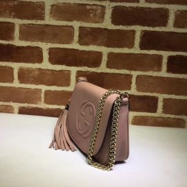 Gucci Soho Leather Chain Shoulder Bag Pink 323190